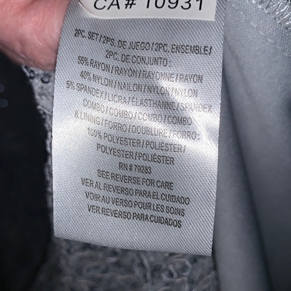 Formal dress - Picture 6 of 6